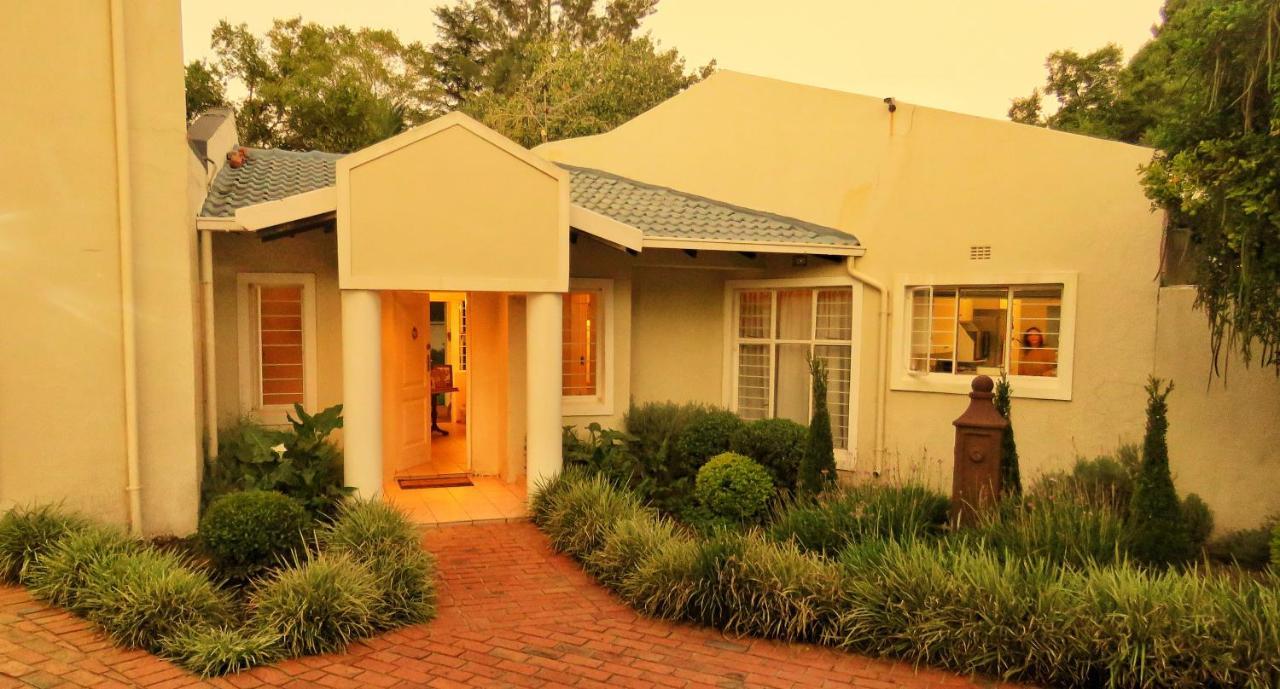 יוהנסבורג Vair'S Place Guest House In Sandton Paulshof - Apartment, Lux Suites & Spa מראה חיצוני תמונה
